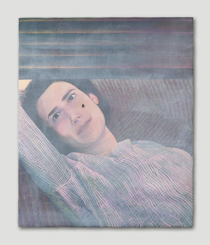 four walls that go all the way up to the ceiling